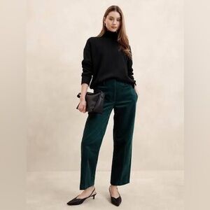 Banana Republic Factory Dark Green Corduroy Straight Trouser - Size 10R